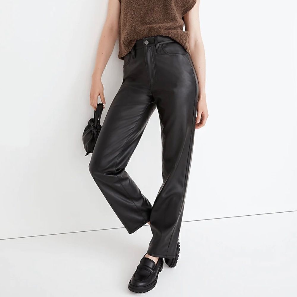 MADEWELL The Petite Perfect Vintage Straight Jean Faux Leather Edition Black 24P